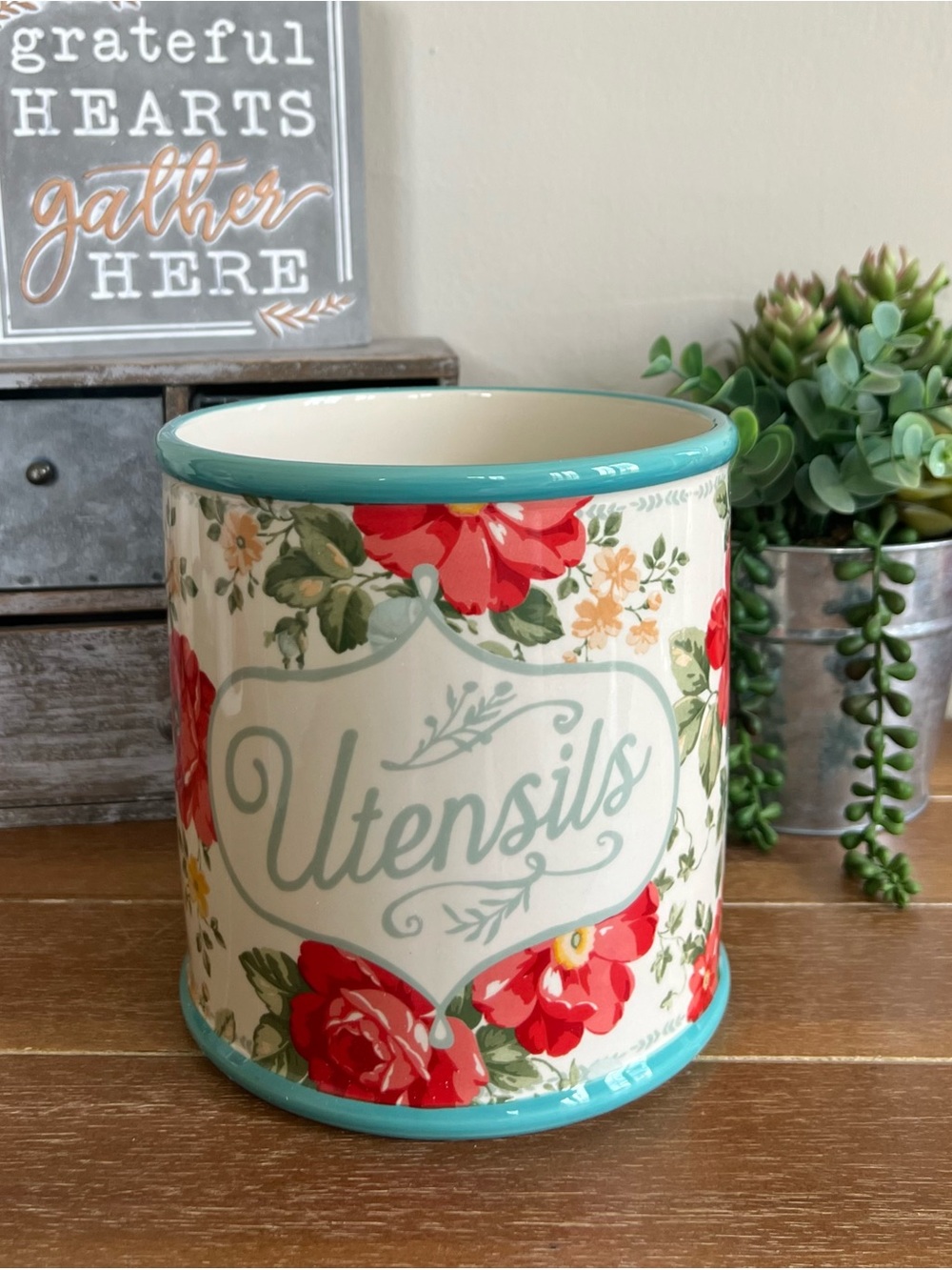 VHTF New Pioneer Woman Vintage Floral Crock